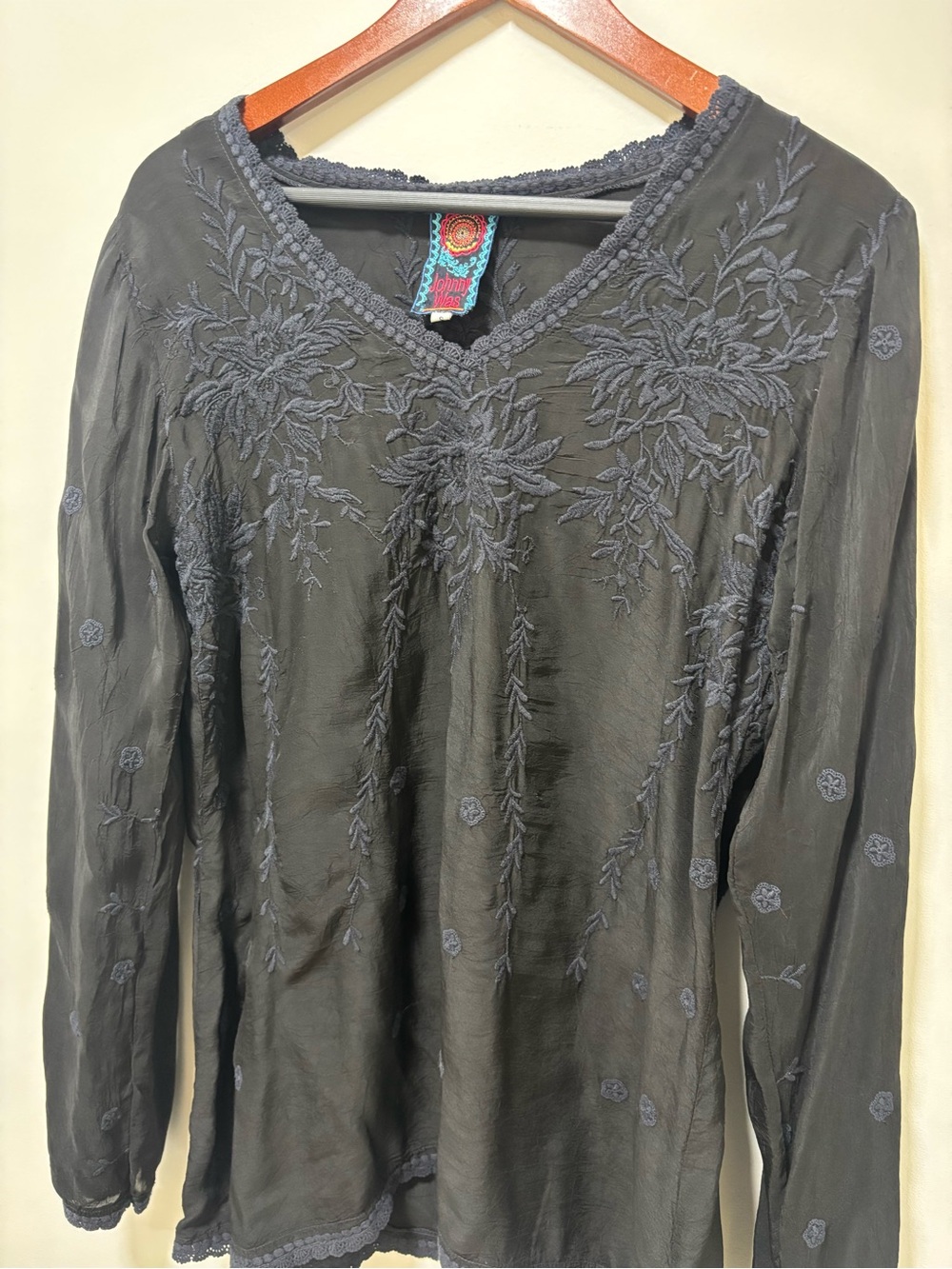 Johnny Was Embroidered Tunic Top Black Floral S - Picture 4 of 8